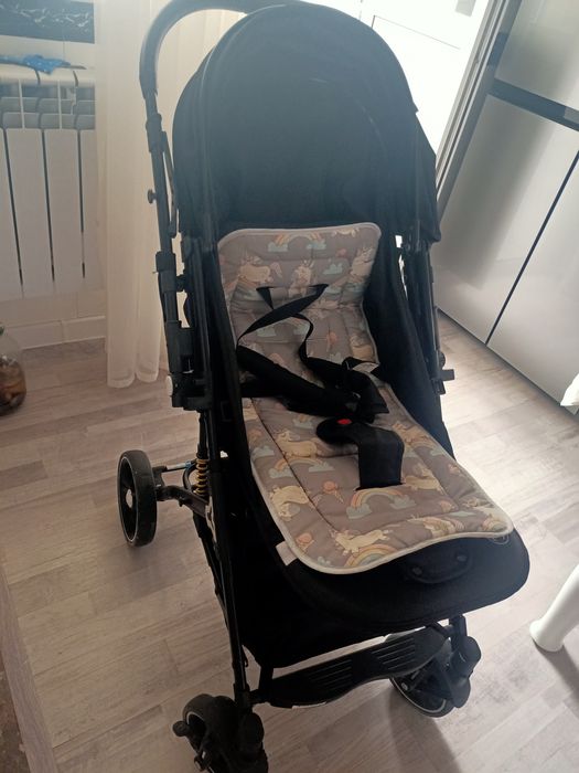Детская прогулочная коляска