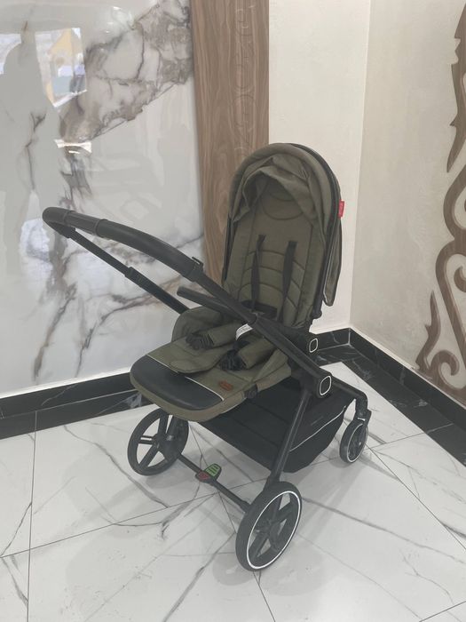 Продам детскую коляску