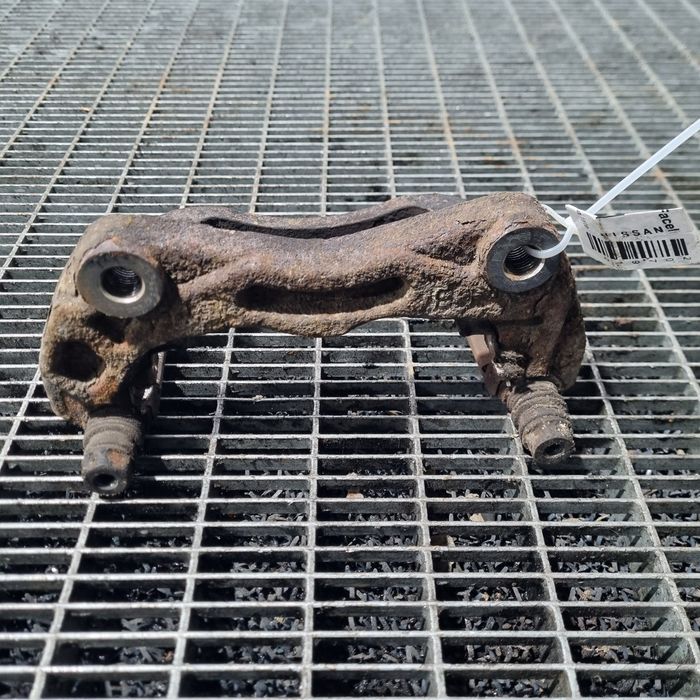 Suport etrier stanga fata Nissan Navara D40 Facelift 2.5 Diesel D40 - Automata