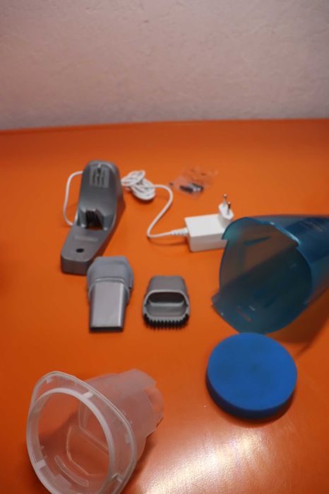 Ръчна прахосмукачка за мокро/сухо почистване BLACK+DECKER dustbuster, безжична ръчна прахосмукачка