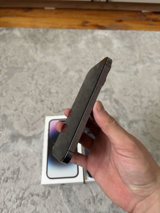 Продам или обменяю iphone 14 pro (заблокирован)