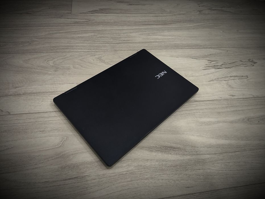 Ультрабук NEC I5 7th gen