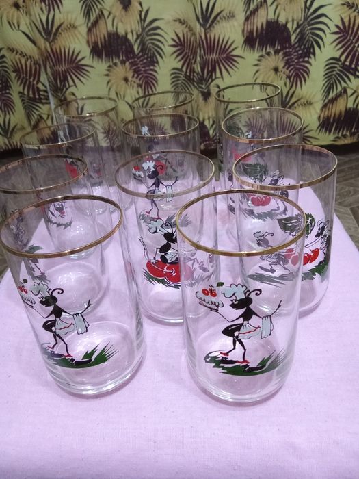 г.Навои. Продам новые, стаканы, производство Чехословакия.