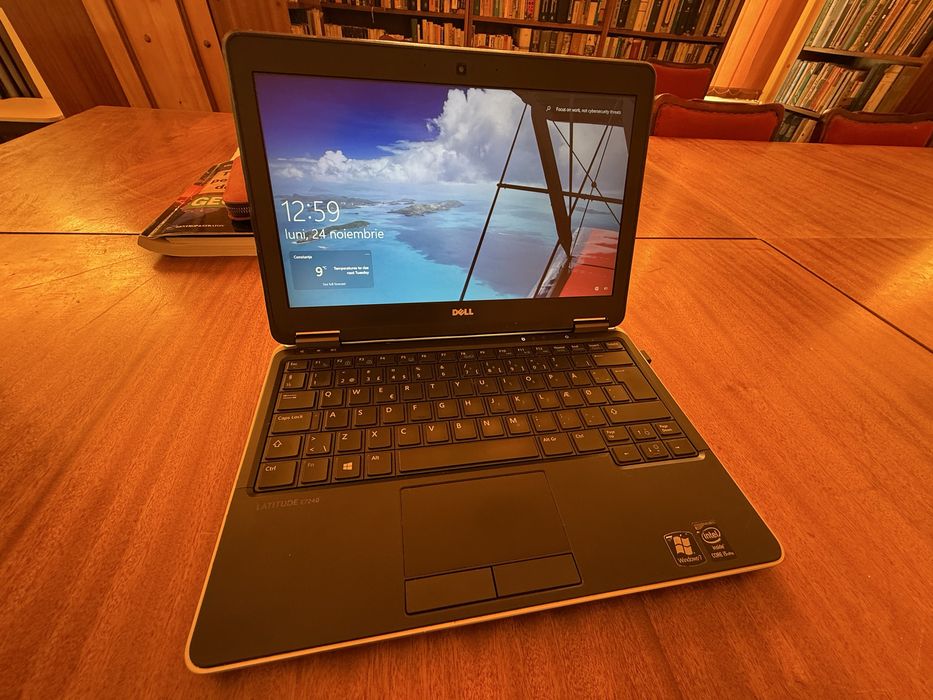 Dell Latitude E7240
