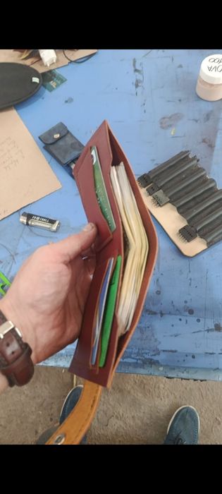 Premium Charm Kartxolder – Qo‘l Ishlab Chiqarilgan