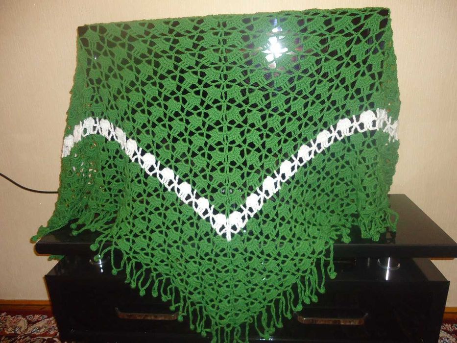 Шали [платки большие) связанные крючком