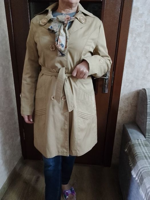 Женский тренч продается