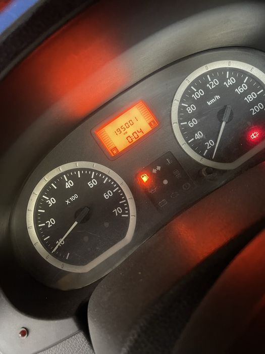 Vand sau schimb dacia logan