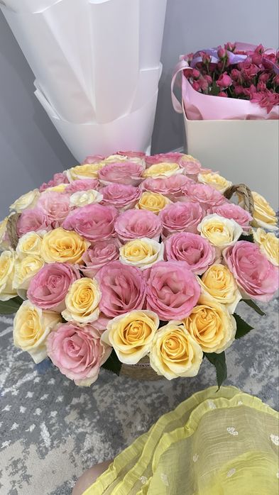 Цветы с корзиной за 30