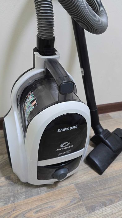 Пылесос samsung 1800w