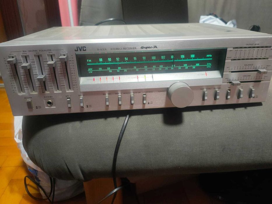 JVC R-S33 stereo receiver
