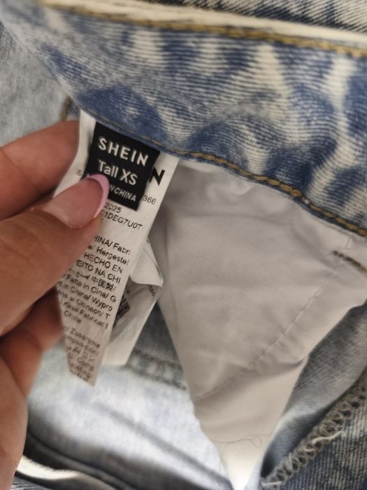 Blugi wide leg tall mărime xs cu fundiță roz