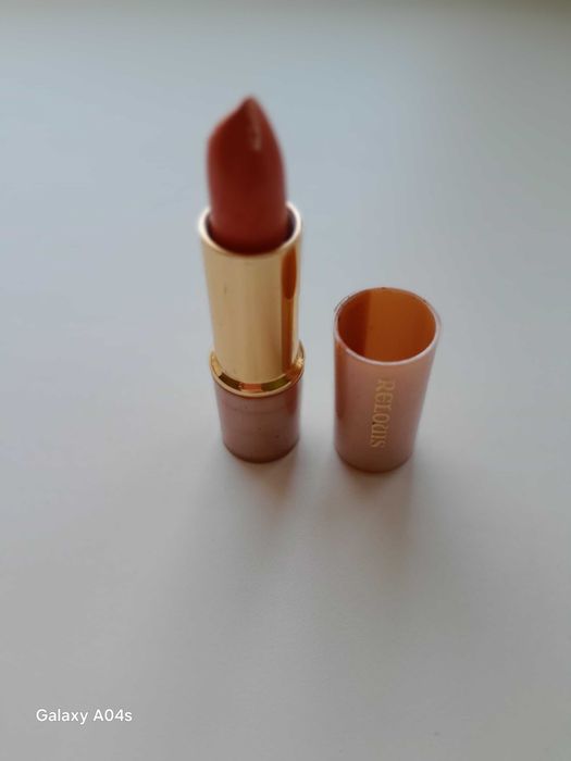 Продается новая помада