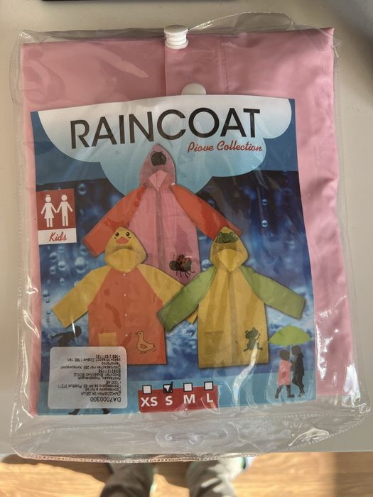 Дъждобран за деца за 3 ,4 годишна възраст.Размер 98-104см.