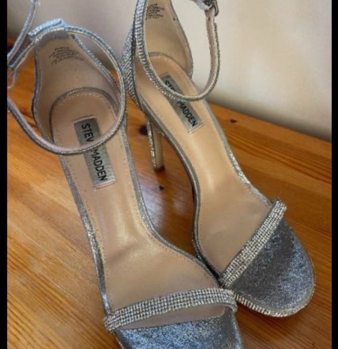 Нови обувки Steve Madden