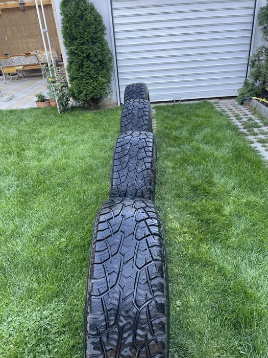 Гуми  за Джип АТ