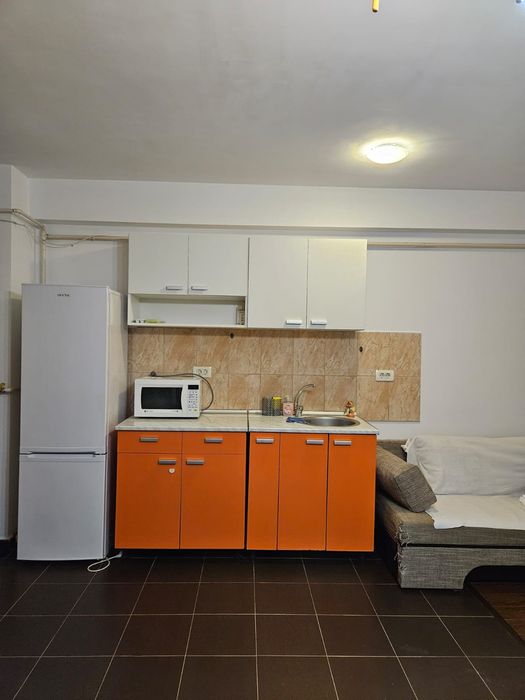Inchiriez Garsoniera mobilata si dotata in Militari Residence