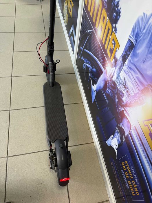 Trotineta electrica Xiaomi Electric Scooter 4  AGP Amanet Cod 2654