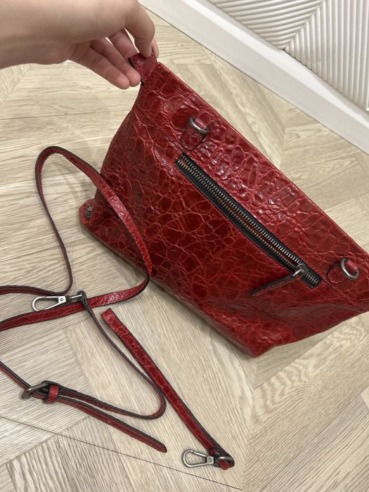 Коженая сумка новая!