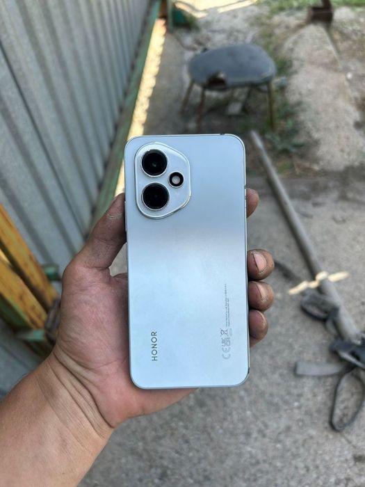 Xonor 400 256gb 8gb оперативка