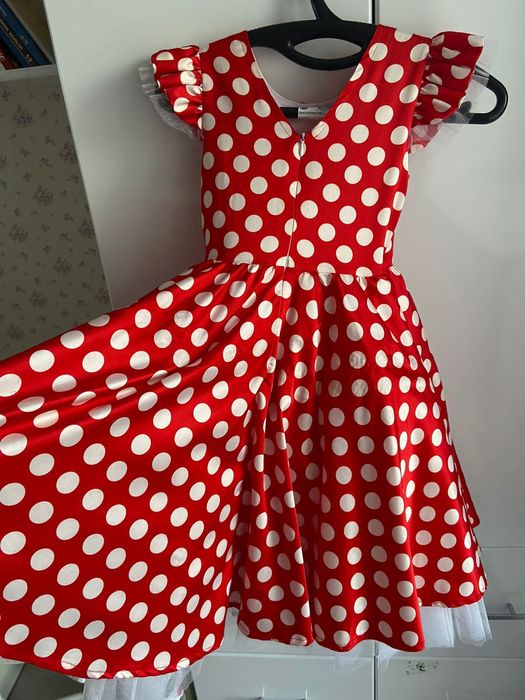 Продам платья детские