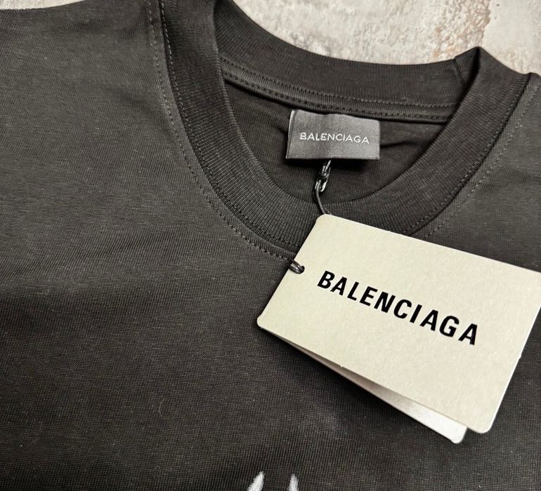 Тениска Balenciaga
