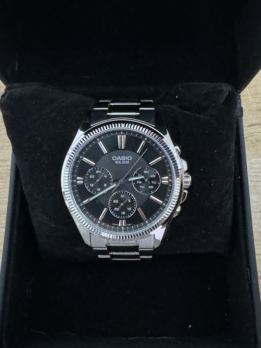 CASIO WR 50M  новый состояние идеальное