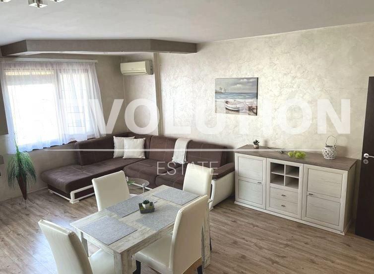 Двустаен апартамент в района на Лятно кино Тракия!