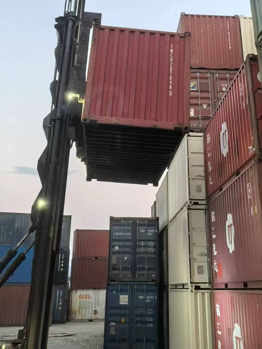 Продаю кантейнера 40фут 20фут по доступным ценам б/у и новые  с погруз