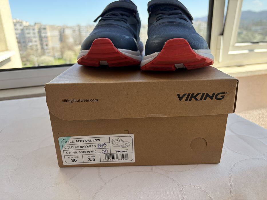 Детски тъмно сини маратонки 35 и 36 номер