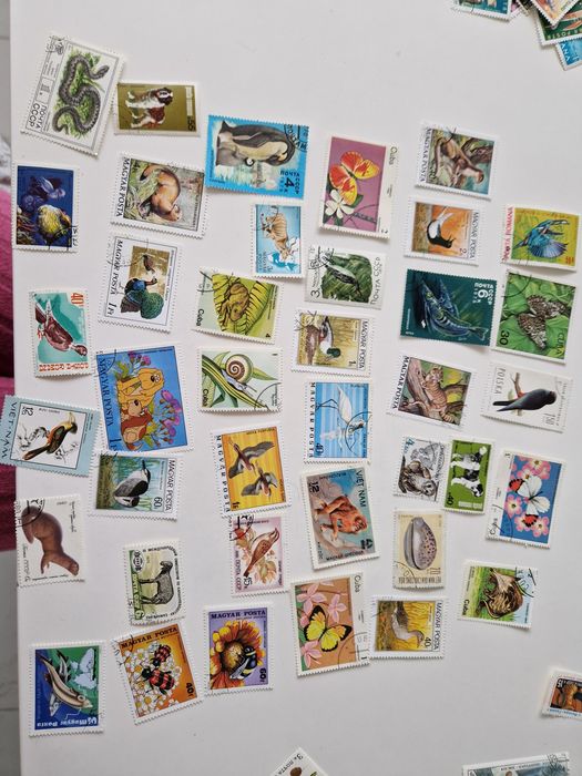 Продавам стари Пощенски марки