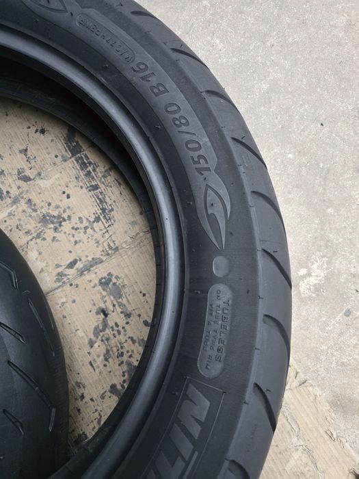 Anvelopa Moto Michelin 150/80 B16  Impecabilă.