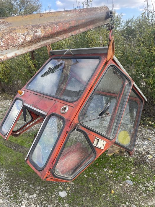 Cabina tractor cu 2 usi