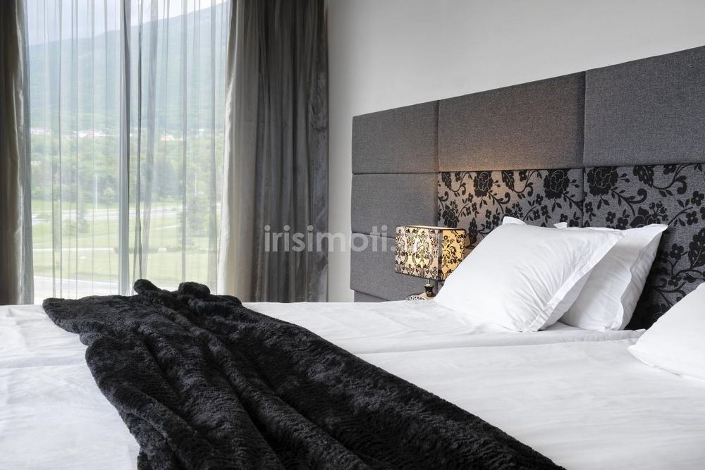 Продава се Тристаен апартамент в София, Манастирски ливади - 232 кв.м за 1484 €/кв.м - Снимка #9