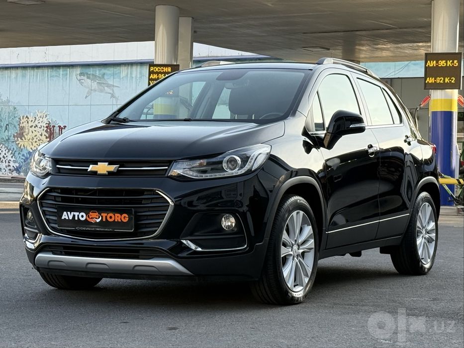 Tracker Premier 2020 год