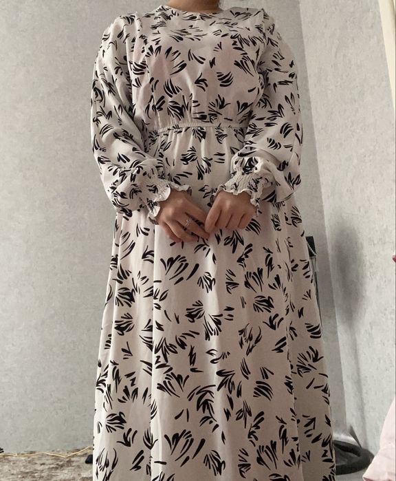 Платьее  летниее