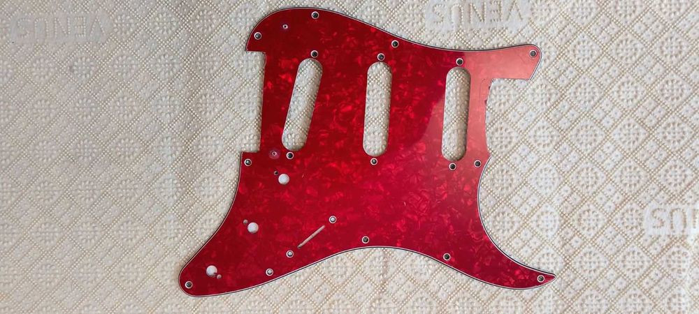 китара Strat replica