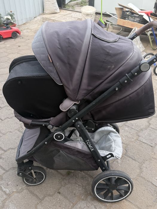 продам коляску Tomix