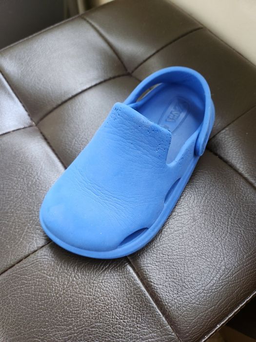 Sandale / saboți cauciucați pt copii, Zara, nr. 26