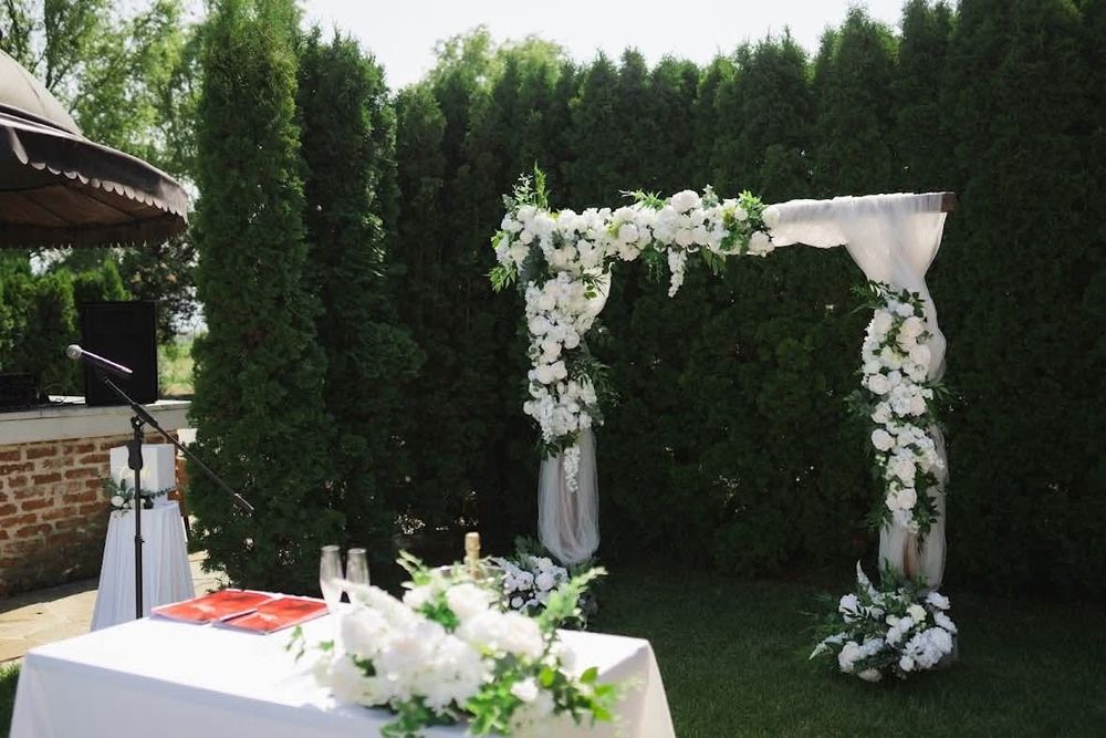 Професионална украса за Вашето събитие, помещение, повод, сватба