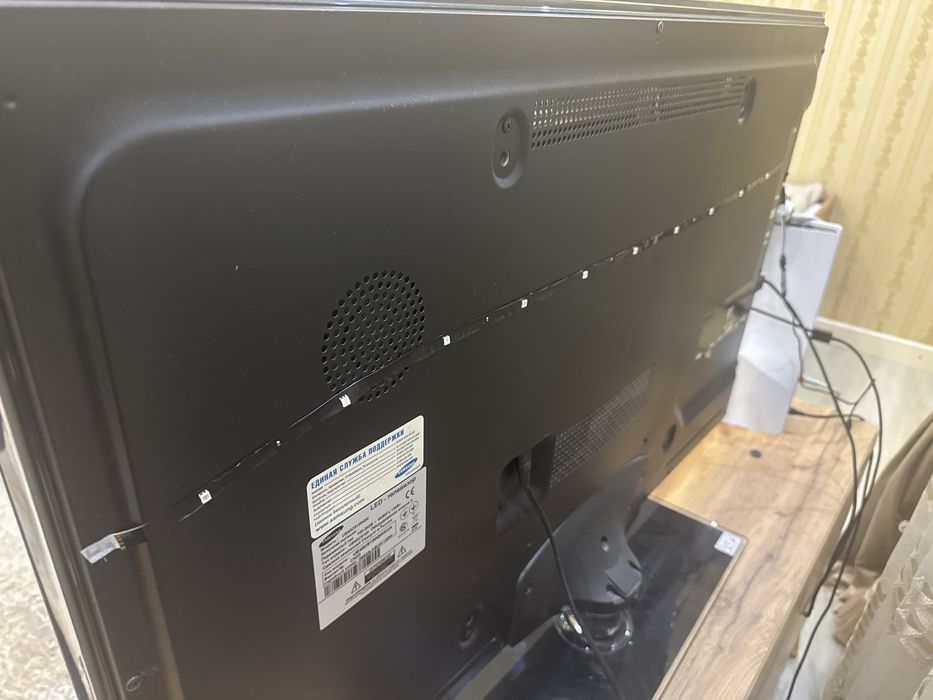 Срочно! Продаю телевизор