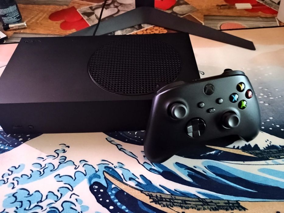 Xbox seria s 1tb + tastatura