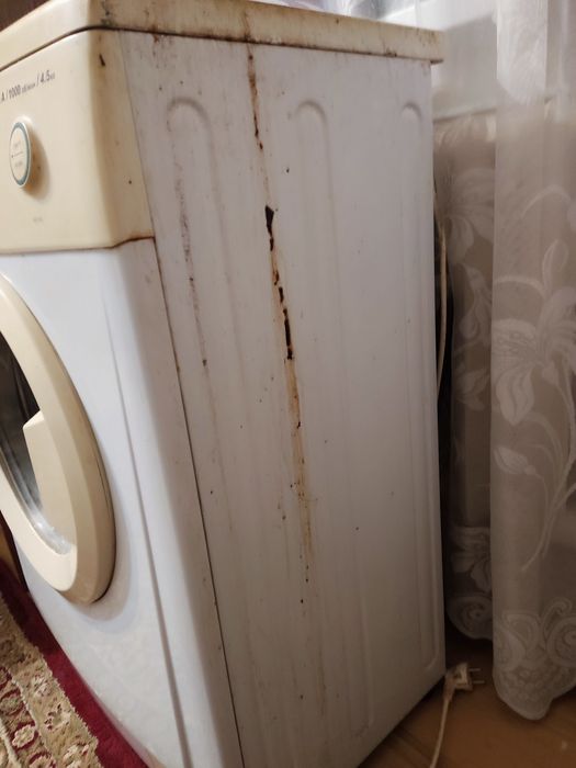 Продам стиральную машину