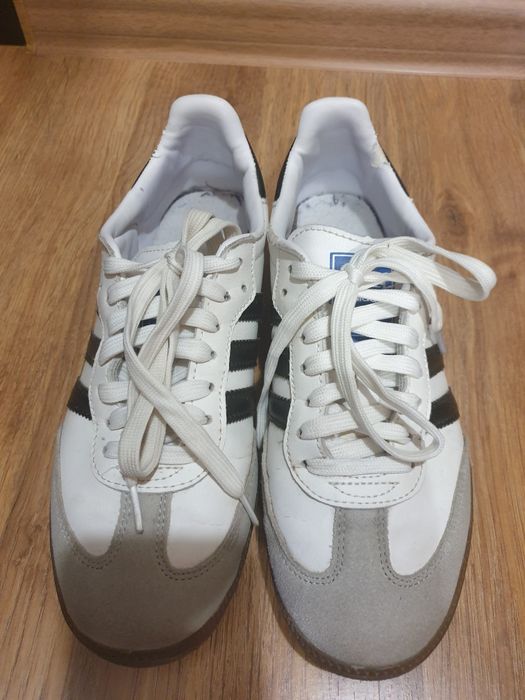 Продам кроссовки