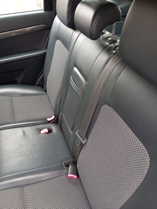 Vând Chevrolet Captiva