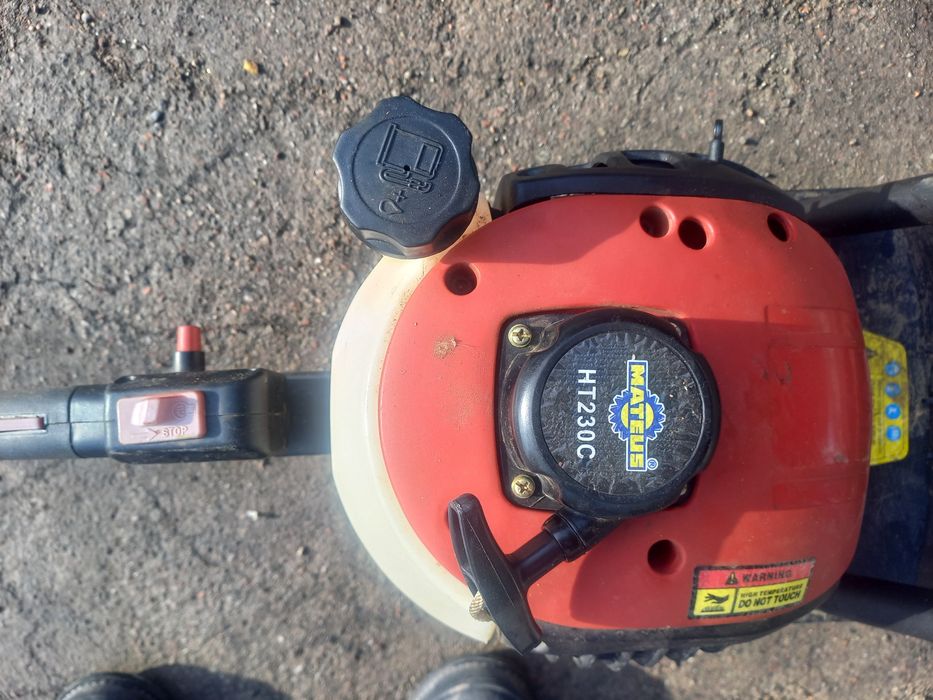 Кусторез бензиновый