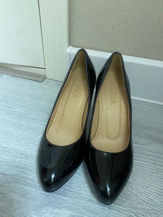 Женский туфли сатылады