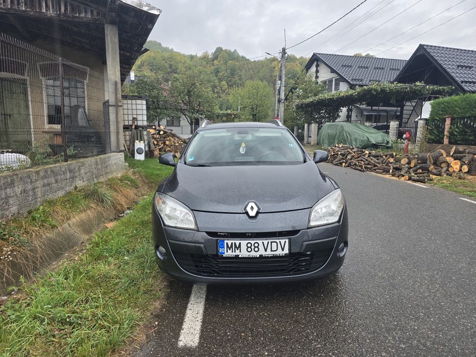 RENAUL MEGAN 1.5 diesel , an fabricație 2011