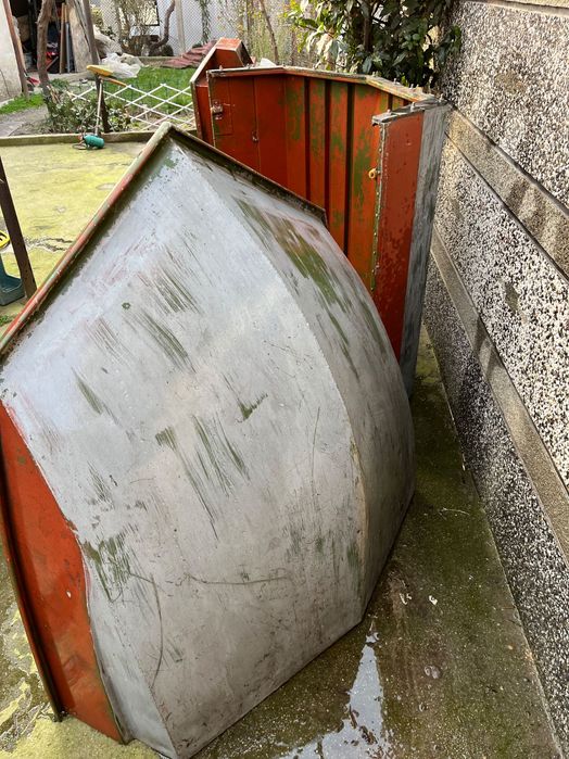 Алуминиева лодка