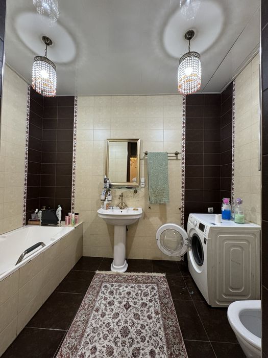 МедГородок 7.7 сот 8 хона Евроремонт 2 этаж 3 уровен ор: Урология